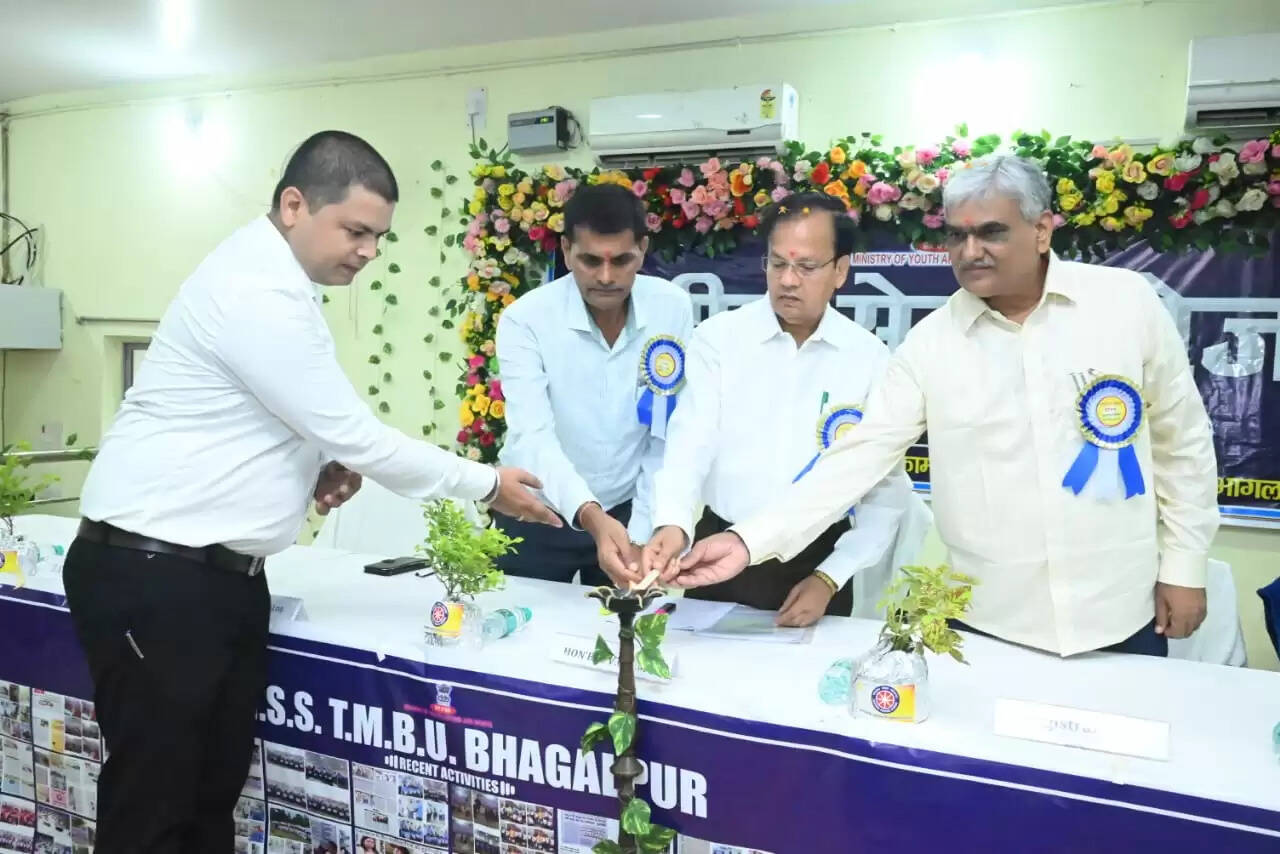 धूमधाम से मनाया गया एनएसएस का स्थापना दिवस