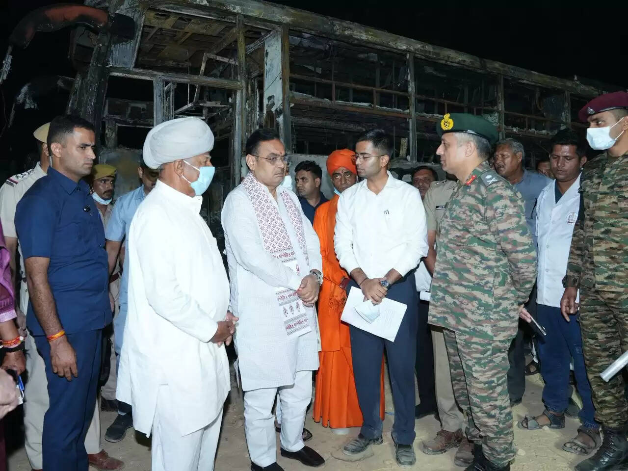 (अपडेट) राजस्थान के जैसलमेर में चलती बस में लगी आग, 20 यात्रियों की मौत