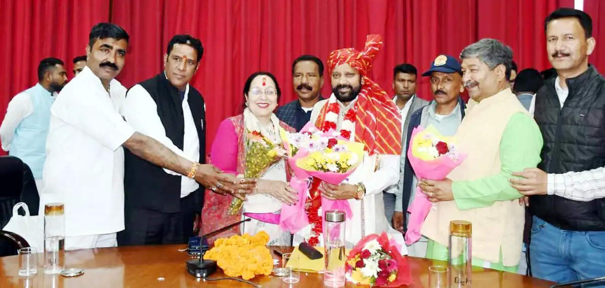 आयोग उपाध्यक्ष ने सफाई कर्मियों की समस्याओं के समाधान के निर्देश