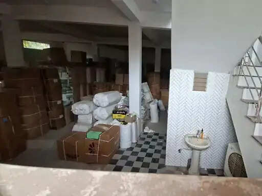 देवास में अमानक पॉलिथीन के संदेह में गोदाम सील,&nbsp;शिकायत के बाद नगर निगम की कार्रवाई