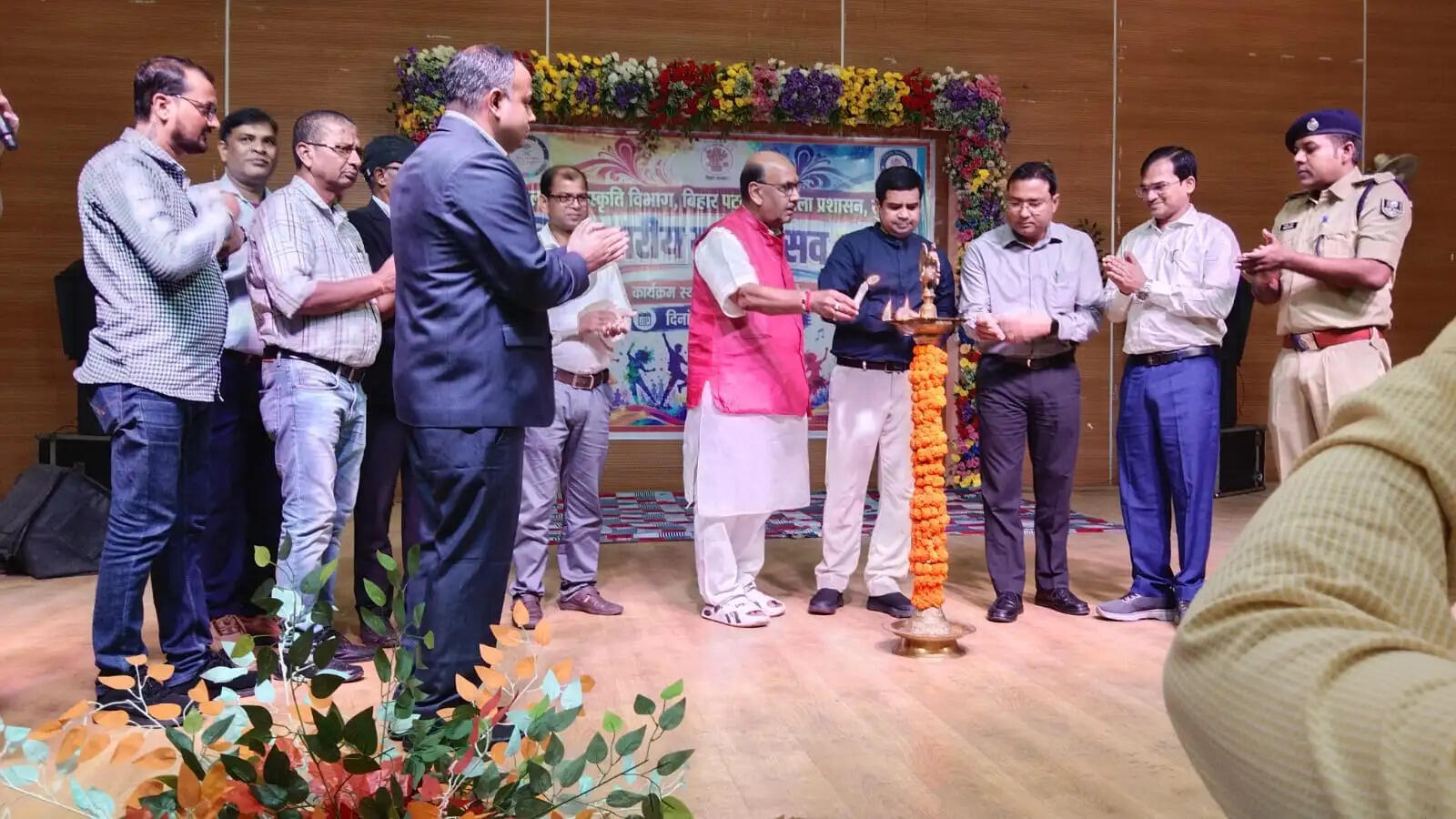 जिला स्तरीय युवा उत्सव में युवाओं ने दिखाई प्रतिभा, राज्य स्तर पर जाएंगे चयनित प्रतिभागी