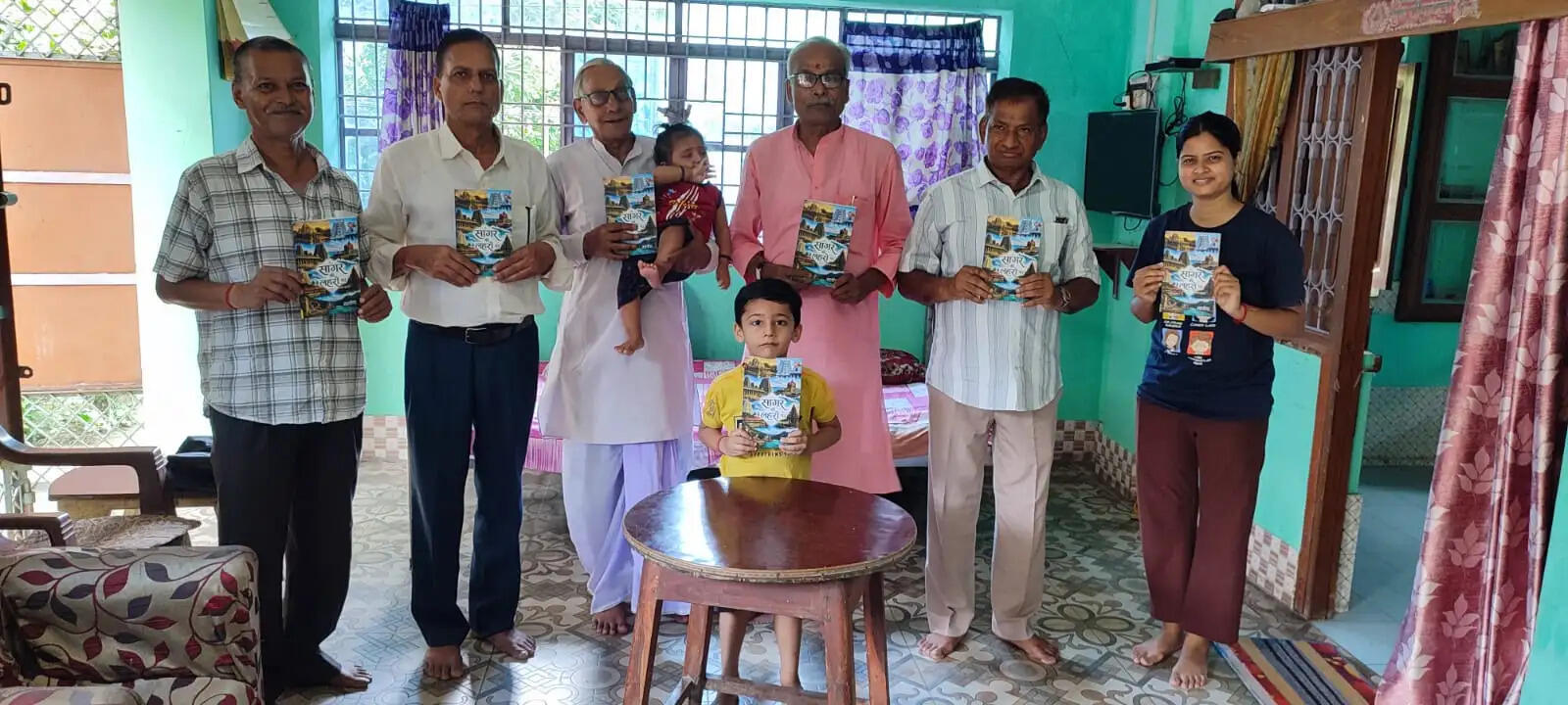मार्तंड मिश्र रचित पुस्तक सागर की लहरों पर का हुआ लोकार्पण