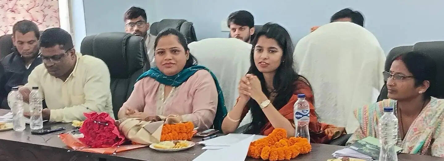 दरभंगा, तारडीह प्रखंड में विकास कार्यों की समीक्षा, अधिकारियों को दिए आवश्यक निर्देश