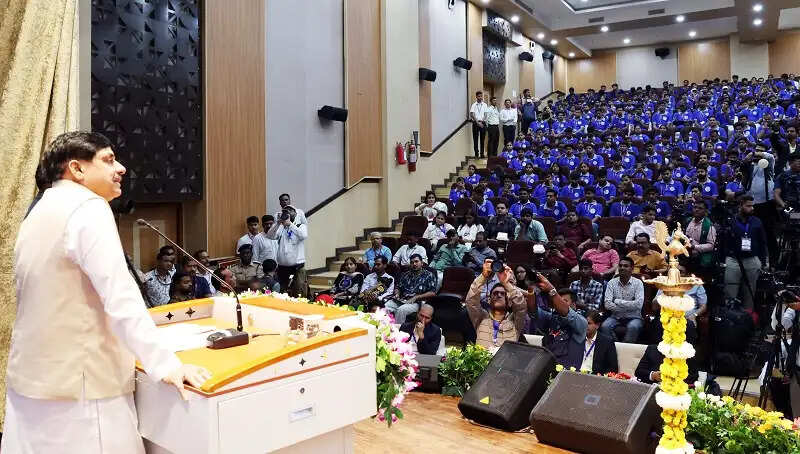 ग्लोबल स्किल्स पार्क भोपाल से भविष्य में प्रतिवर्ष 10 हजार युवा होंगे प्रशिक्षित: मुख्यमंत्री डॉ. यादव