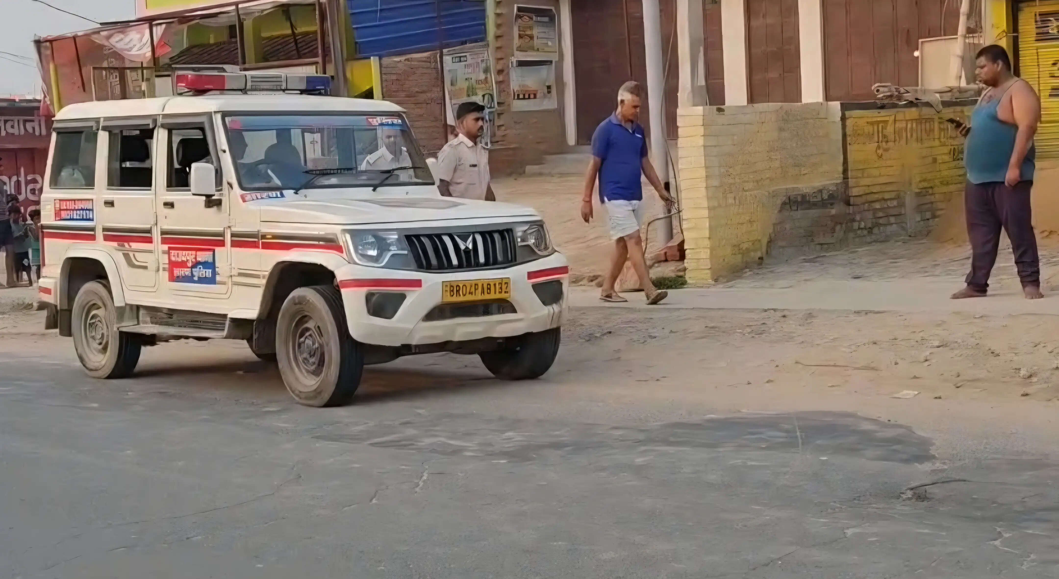 सारण जिले के दाउदपुर में ट्रक ने युवक को रौंदा, मौके पर ही मौत