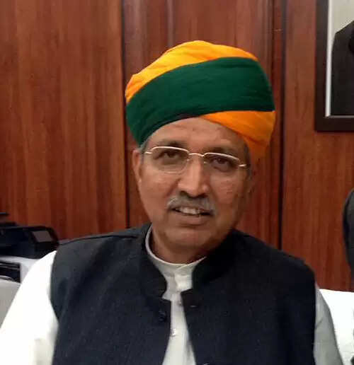 केंद्रीय मंत्री&nbsp;अर्जुन राम&nbsp;की एक और पहल, संसदीय क्षेत्र के 75 गांवों में लगाई जाएंगी 1640 सोलर लाइटें