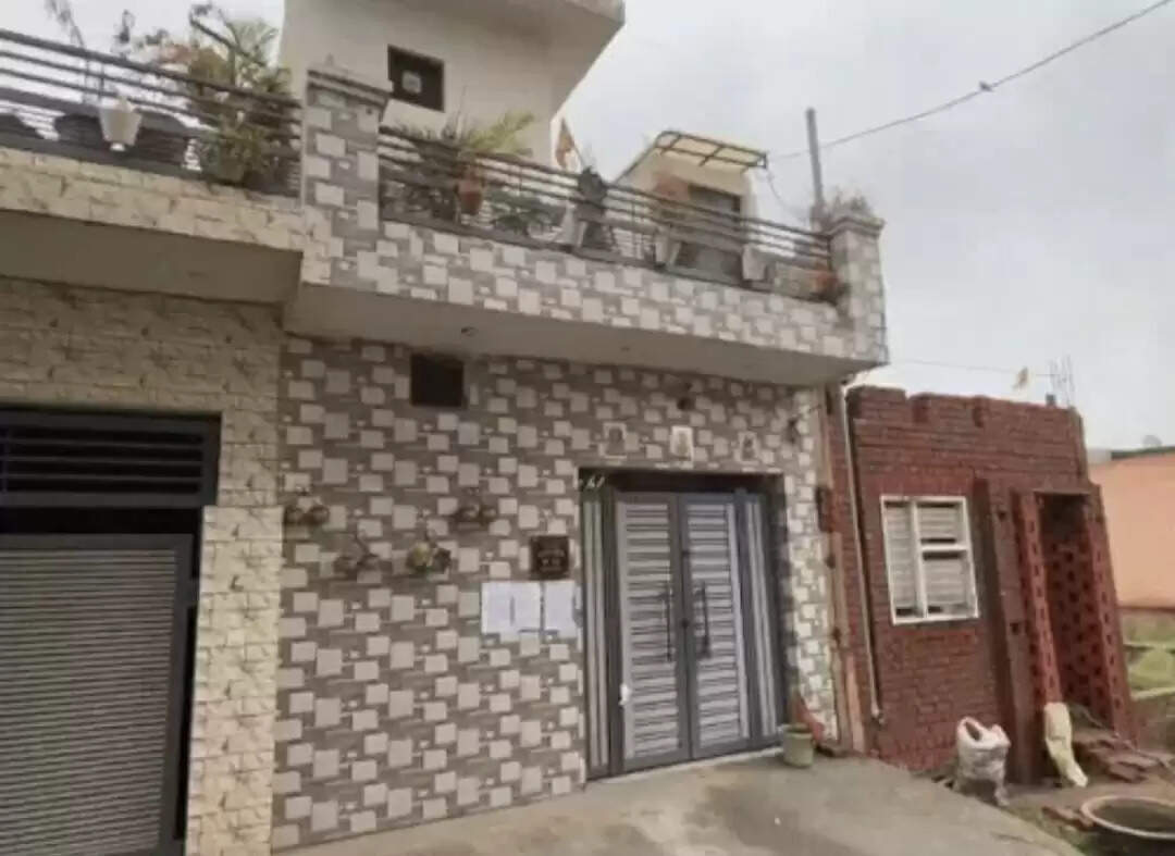 यमुनानगर:मुठभेड़ में मारे रोमिल का मकान ढहाएगी निगम,चस्पा किया नोटिस