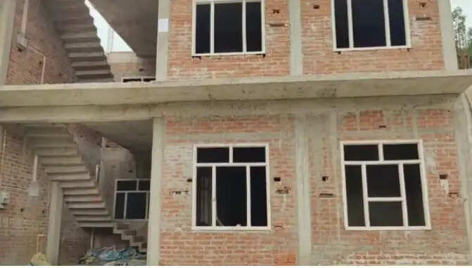 रामजन्मभूमि चढ़ावा प्रकरण&nbsp; : दो आरोपियों की 14 घंटे की पुलिस रिमांड मंजूर,&nbsp;आरोपित लवकुश मिश्रा के निर्माणाधीन मकान पर एडीए का नोटिस