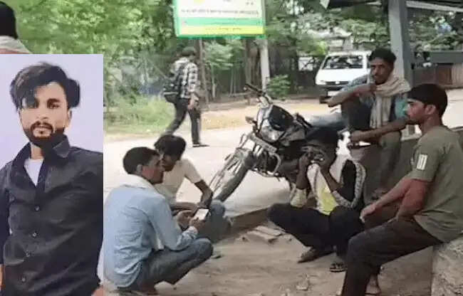सोनीपत में ट्रैक्टर-ट्रॉली पलटने से युवक की मौत, साथी घायल