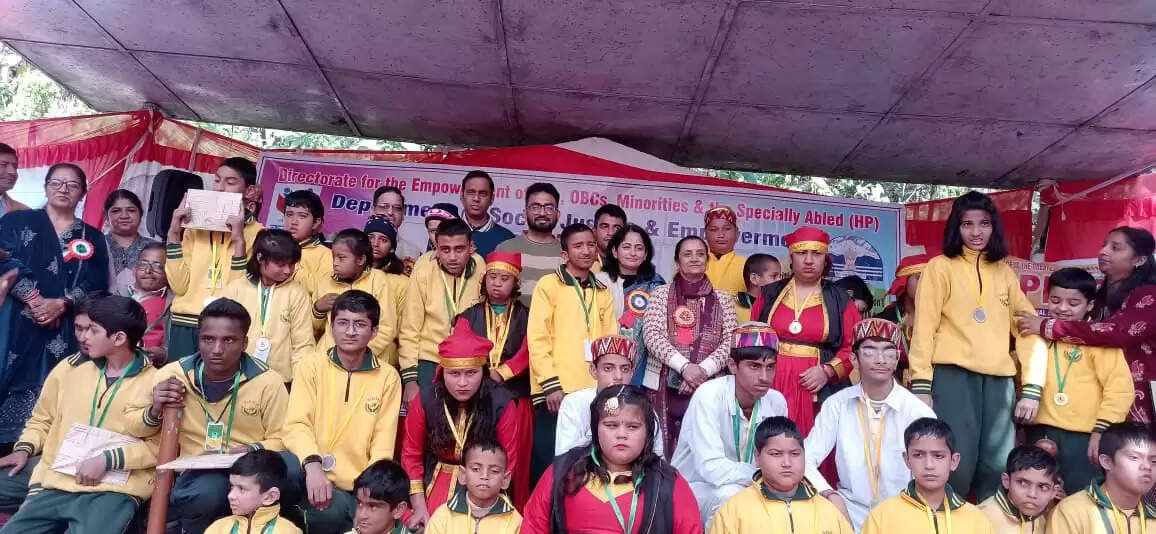 सरकारी योजनाओं और सुविधाओं का लाभ उठाएं दिव्यांगजन : अभिषेक वर्मा