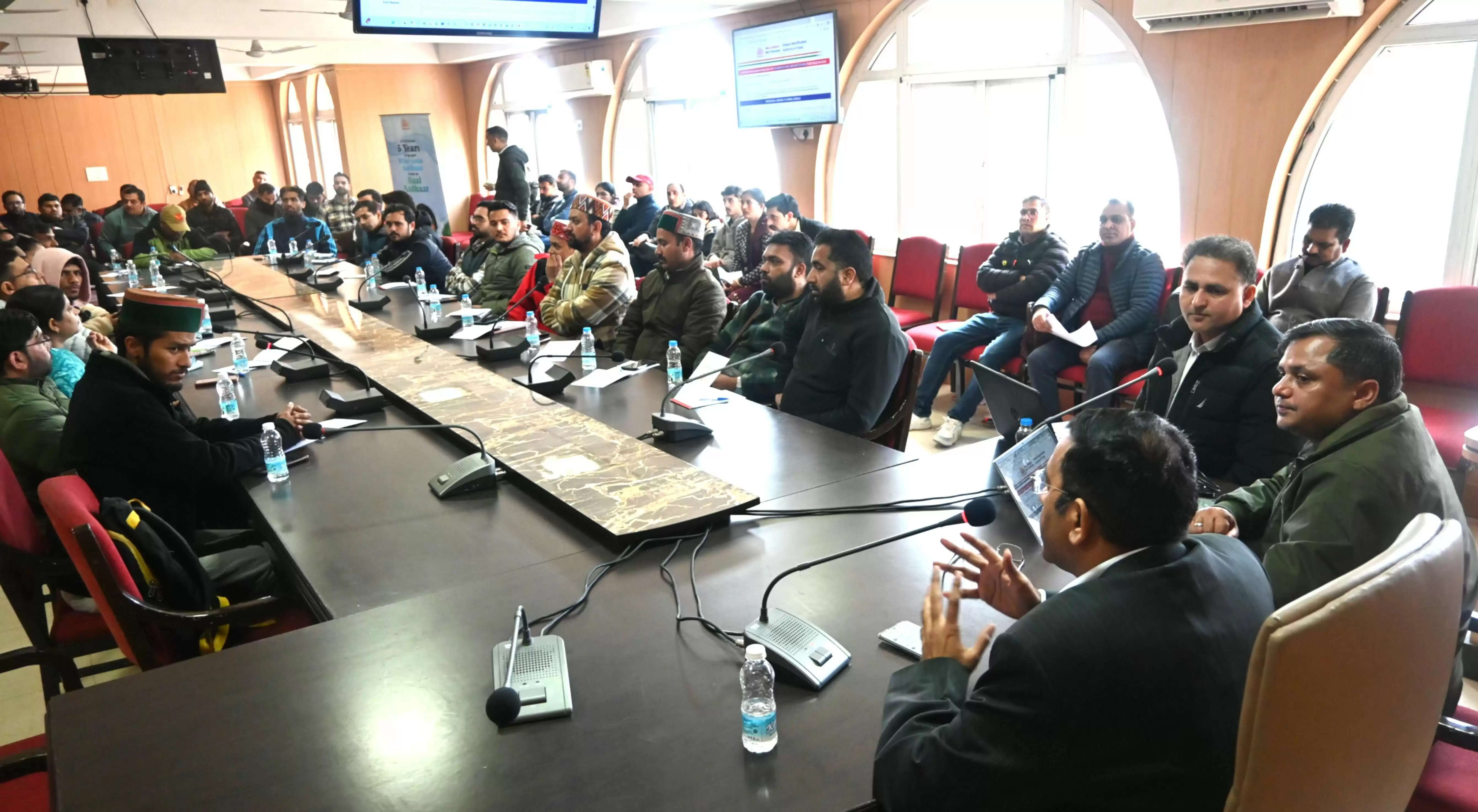 आधार ऑपरेटरों एवं सुपरवाइजरों के लिए मेगा प्रशिक्षण कार्यक्रम आयोजित