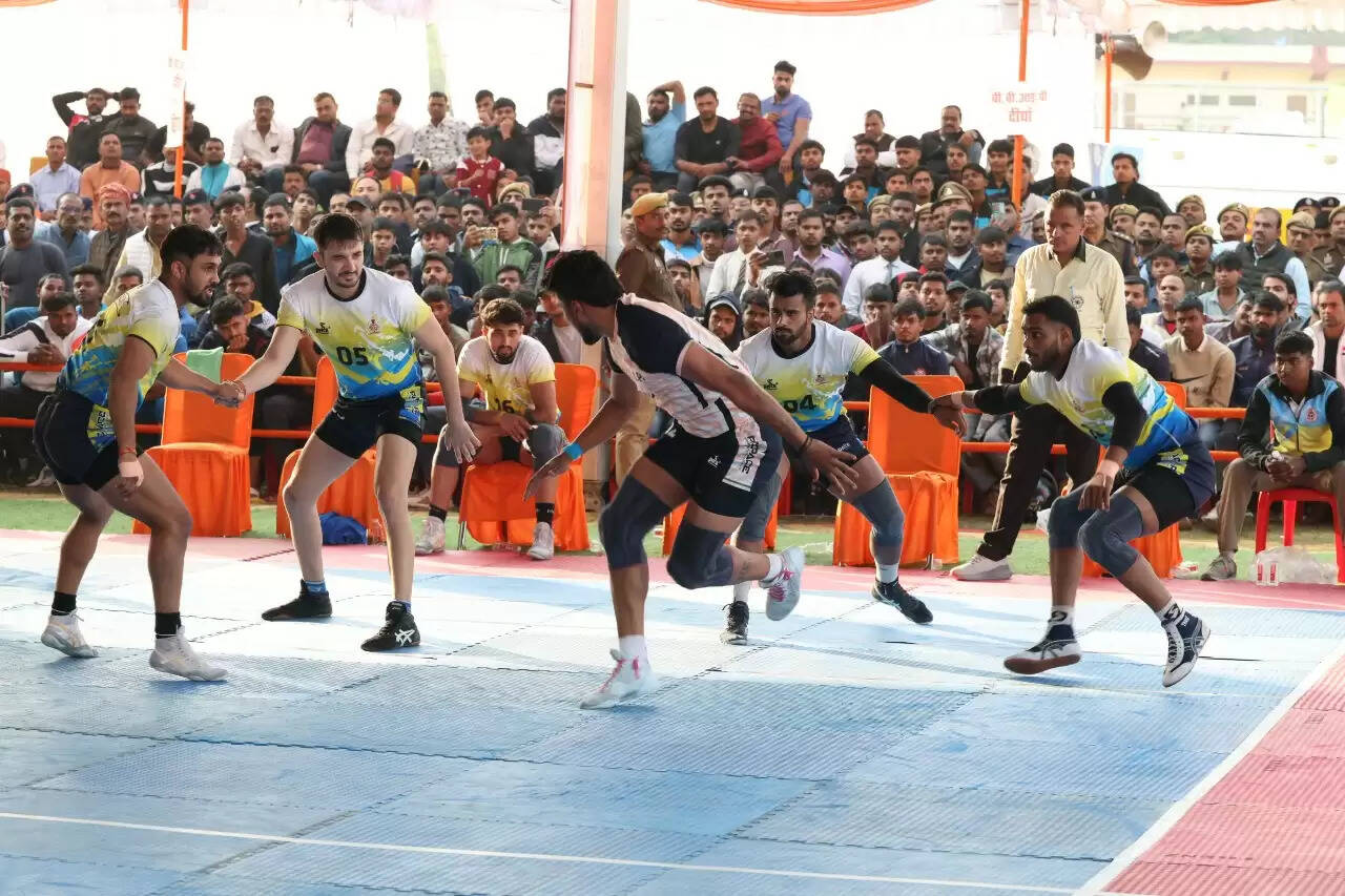 मुख्यमंत्री योगी आदित्यनाथ ने नाैजवानों का किया आह्वान, कहा- खेलोगे तो खिलोगे