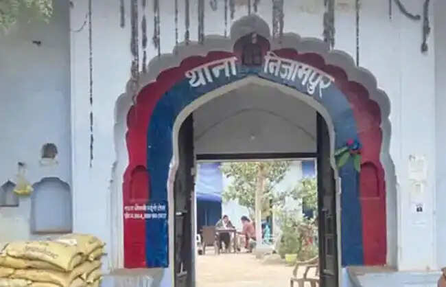 नारनाैल: 235 रुपये का रिचार्ज पड़ा महंगा, खाते से निकले 98 हजार रुपये