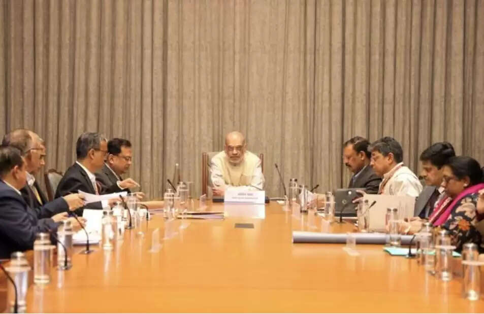 बंदरगाहों की सुरक्षा के लिए बनेगा ब्यूरो ऑफ पोर्ट सिक्योरिटी, अमित शाह ने की समीक्षा बैठक