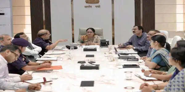(लीड) दिल्ली में एसडीआरएफ के गठन से आपदा की स्थिति में राहत एवं बचाव कार्य को मिलेगी गति: रेखा गुप्ता