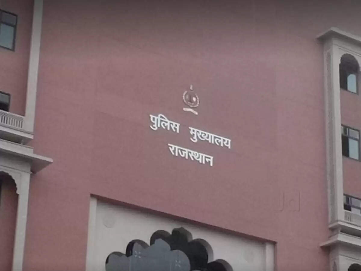 बजरी माफिया से सांठगांठ और गंभीर लापरवाही पर ग्यारह पुलिस निरीक्षकों पर गिरी गाज