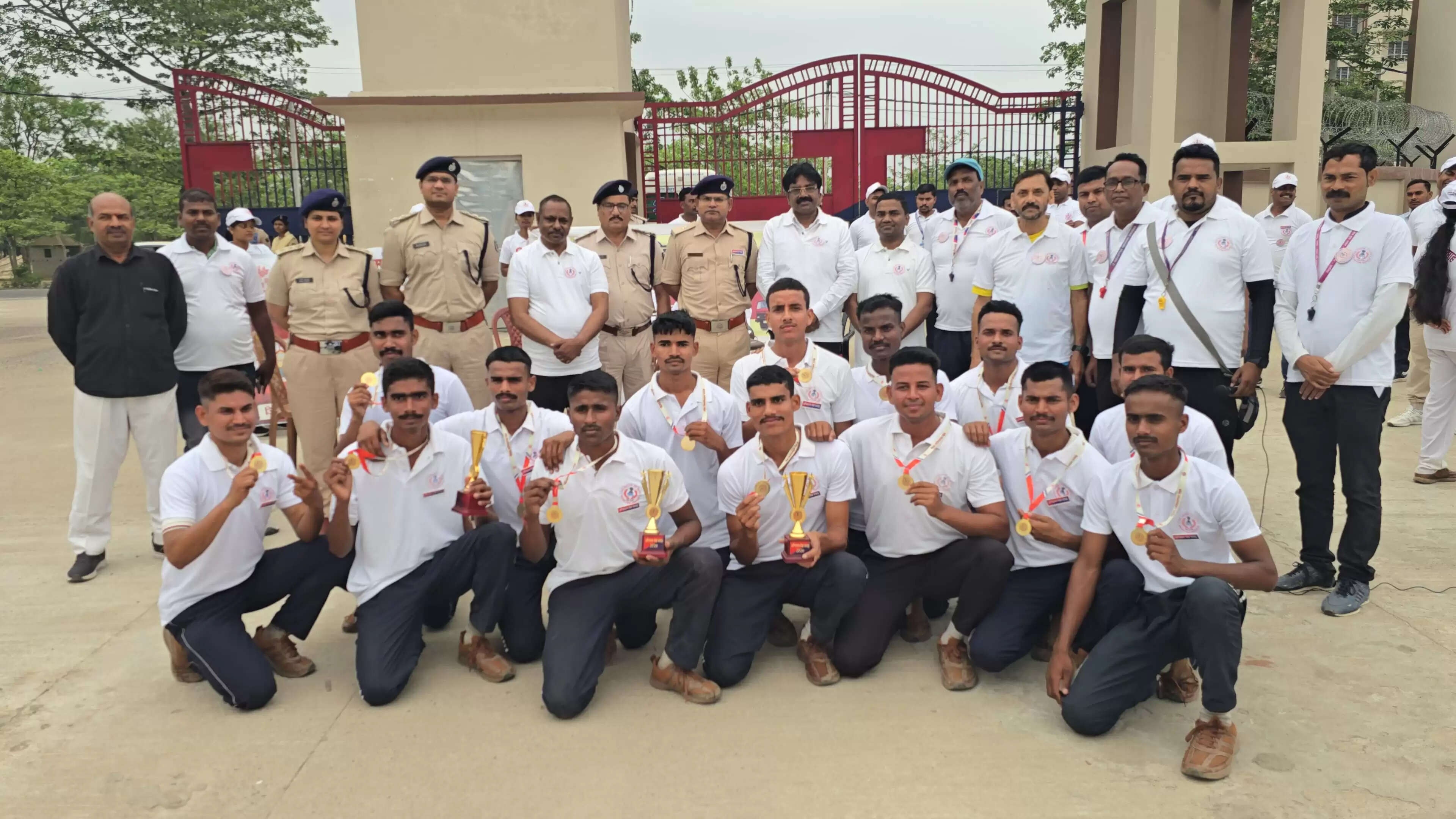 अग्निशमन सेवा सप्ताह के तहत मैराथन दौड़ का आयोजन