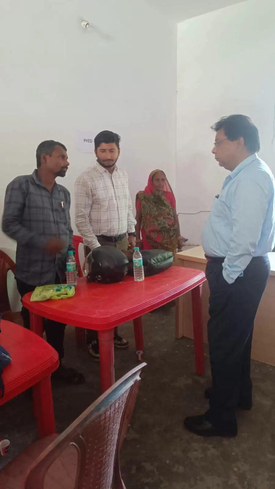 सुखासन में सहयोग शिविर आयोजित, अपर समाहर्ता ने सुनीं आमजनों की समस्याएं