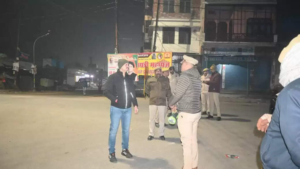 औरैया एसपी ने रात्रि गश्त का किया निरीक्षण, मातहतों को दिए निर्देश