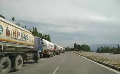यातायात के लिए बंद किया गया जम्मू-श्रीनगर राष्ट्रीय राजमार्ग