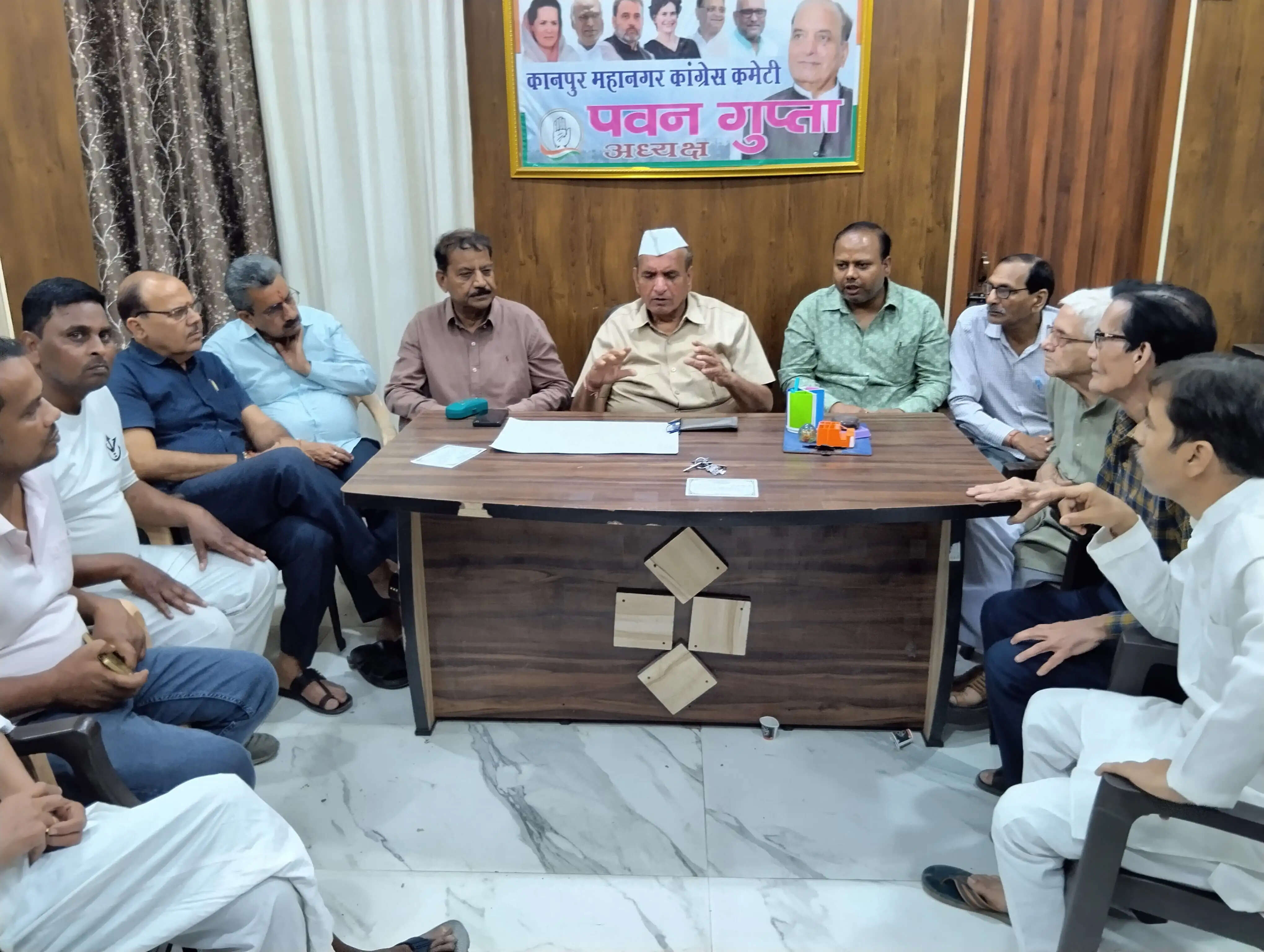 त्योहारों की खुशियों में गली-मोहल्ले गंदगी में डूबे : पवन गुप्ता