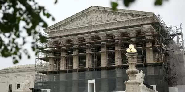 अमेरिका में जन्मजात नागरिकता पर सुप्रीम कोर्ट में सुनवाई शुरू, जून में फैसला संभव