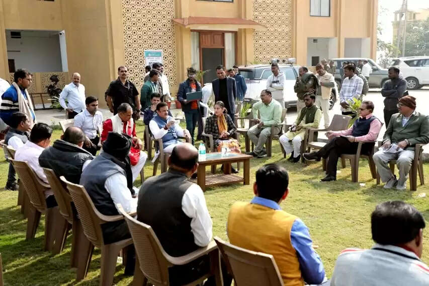 प्राकृतिक खेती के लिए गौपालन आवश्यक है : उप मुख्यमंत्री शुक्ल