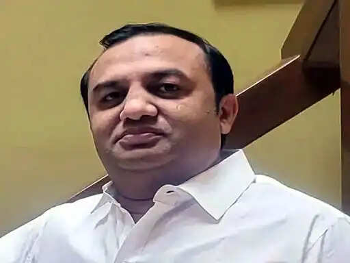 फरीदाबाद:कारोबारियों की सूचनाएं गैंगस्टर को देने वाला व्यापारी गिरफ्तार