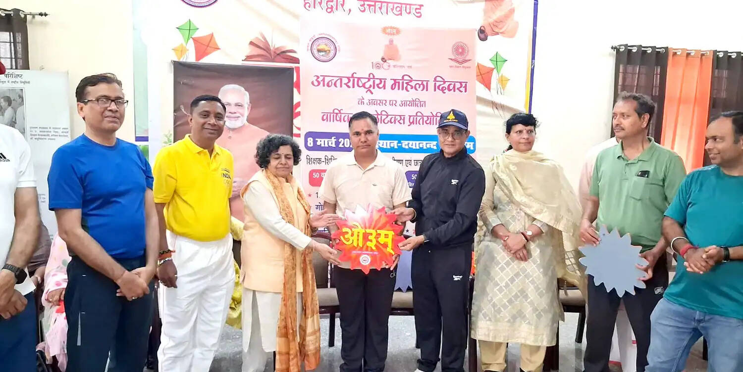 महिलायें परिवार की शक्ति व मजबूती का आधार : प्रो. लूथरा