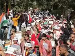 भोपाल में चयनित शिक्षकों का प्रदर्शन, शिक्षक भर्ती में पद बढ़ाने की मांग, डीपीआई का किया घेराव