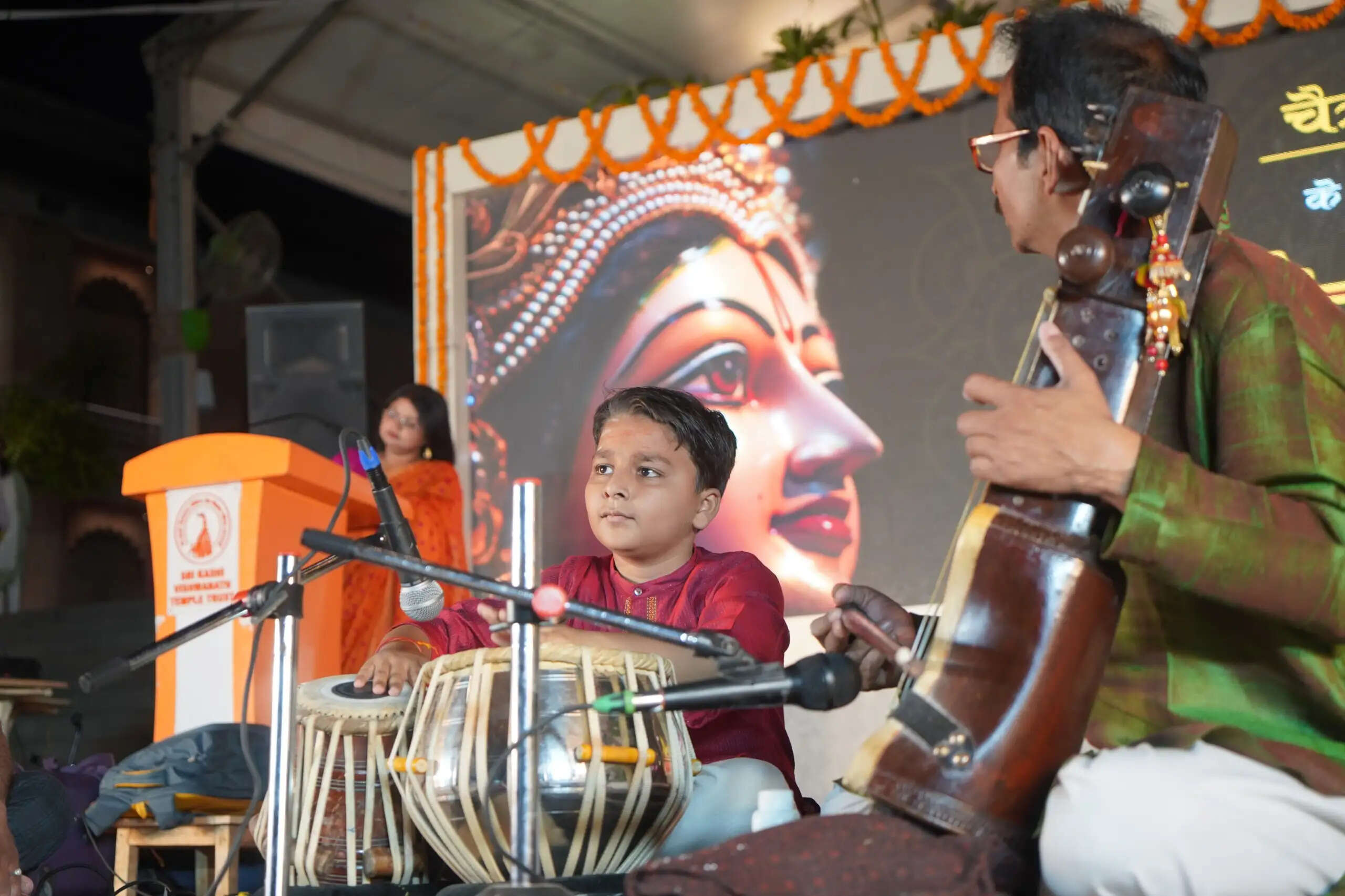 श्री काशी विश्वनाथ धाम में सांस्कृतिक संध्या, पंडित जयंत खोट का भजन सुन श्रद्धालु भावविभोर