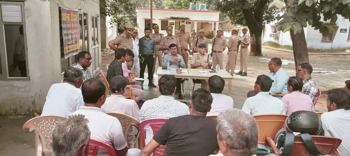 पुलिस टीम के साथ अवैध कब्जों की पैमाईश कराये : जिलाधिकारी