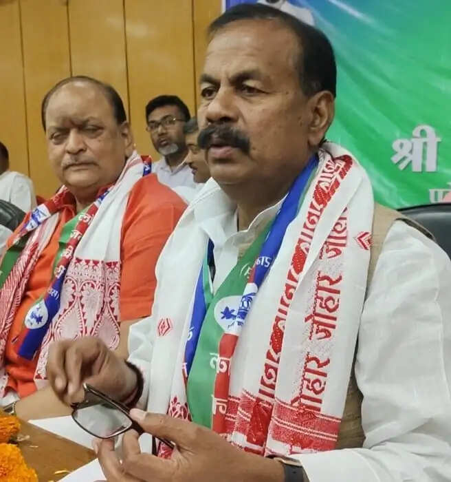 वीरेंद्र प्रधान बने लोजपा रामविलास के राष्ट्रीय उपाध्यक्ष, जनार्दन को प्रदेश अध्यक्ष की जिम्मेदारी