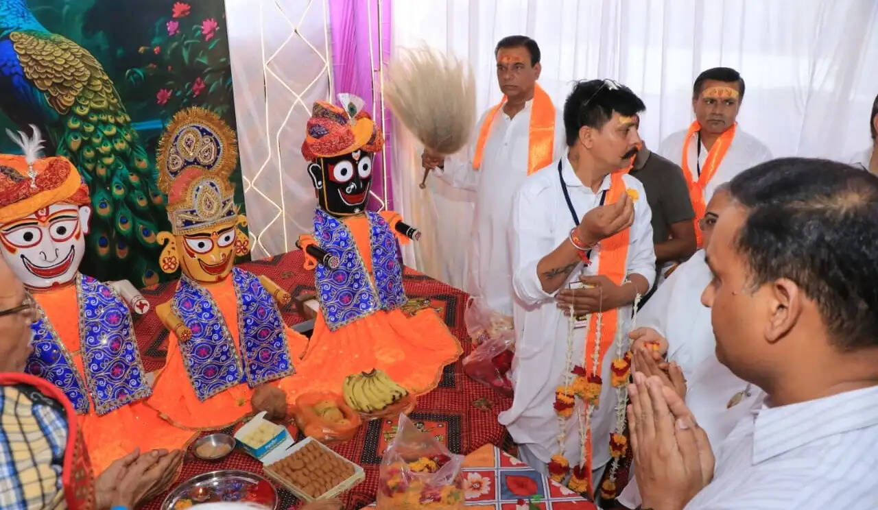 झाबुआ: जय जगदीश के उद्घौष से निकाली गई भगवान श्री जगन्नाथ की भव्य रथ यात्रा