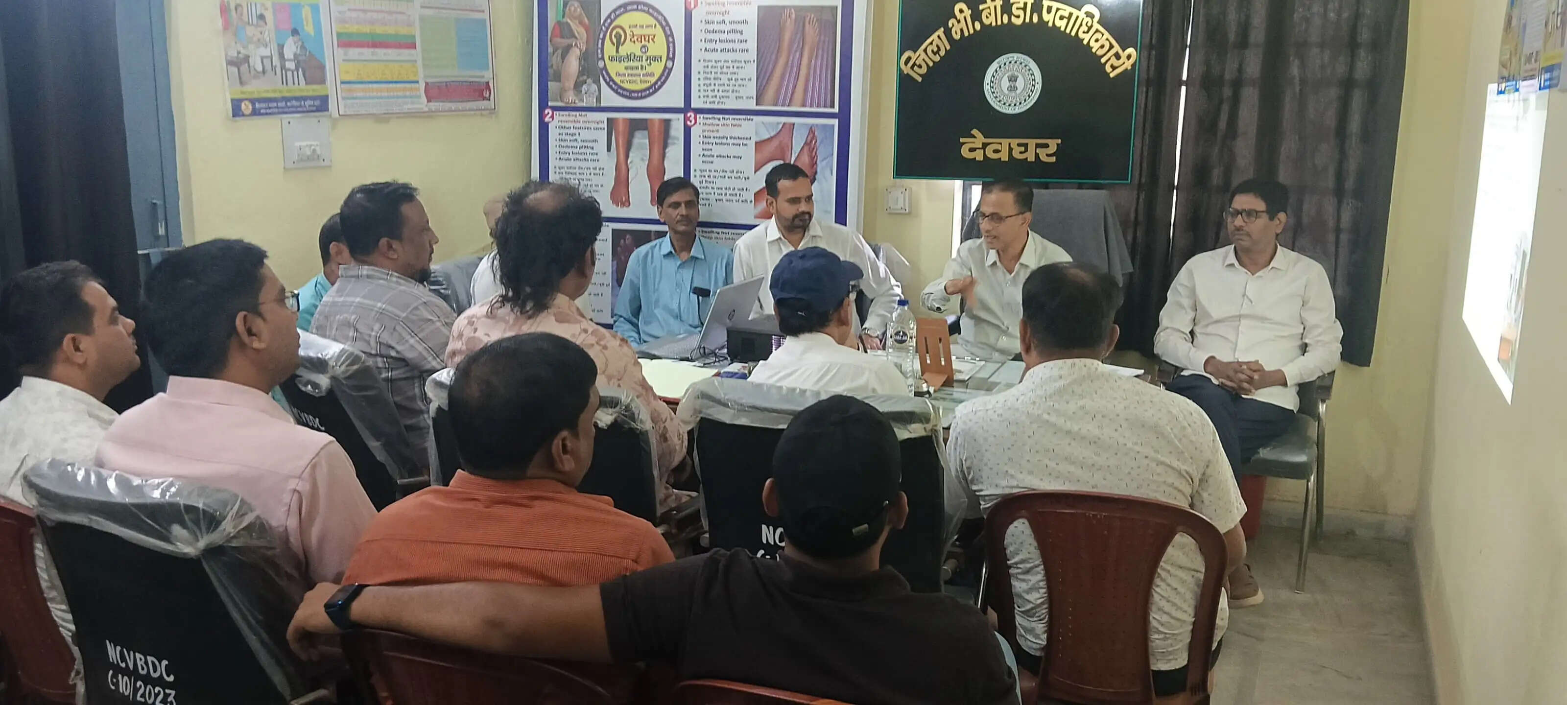 वैक्टर जनित रोग नियंत्रण कार्यक्रम की समीक्षा में जांच और दवा की उपलब्धता पर जोर