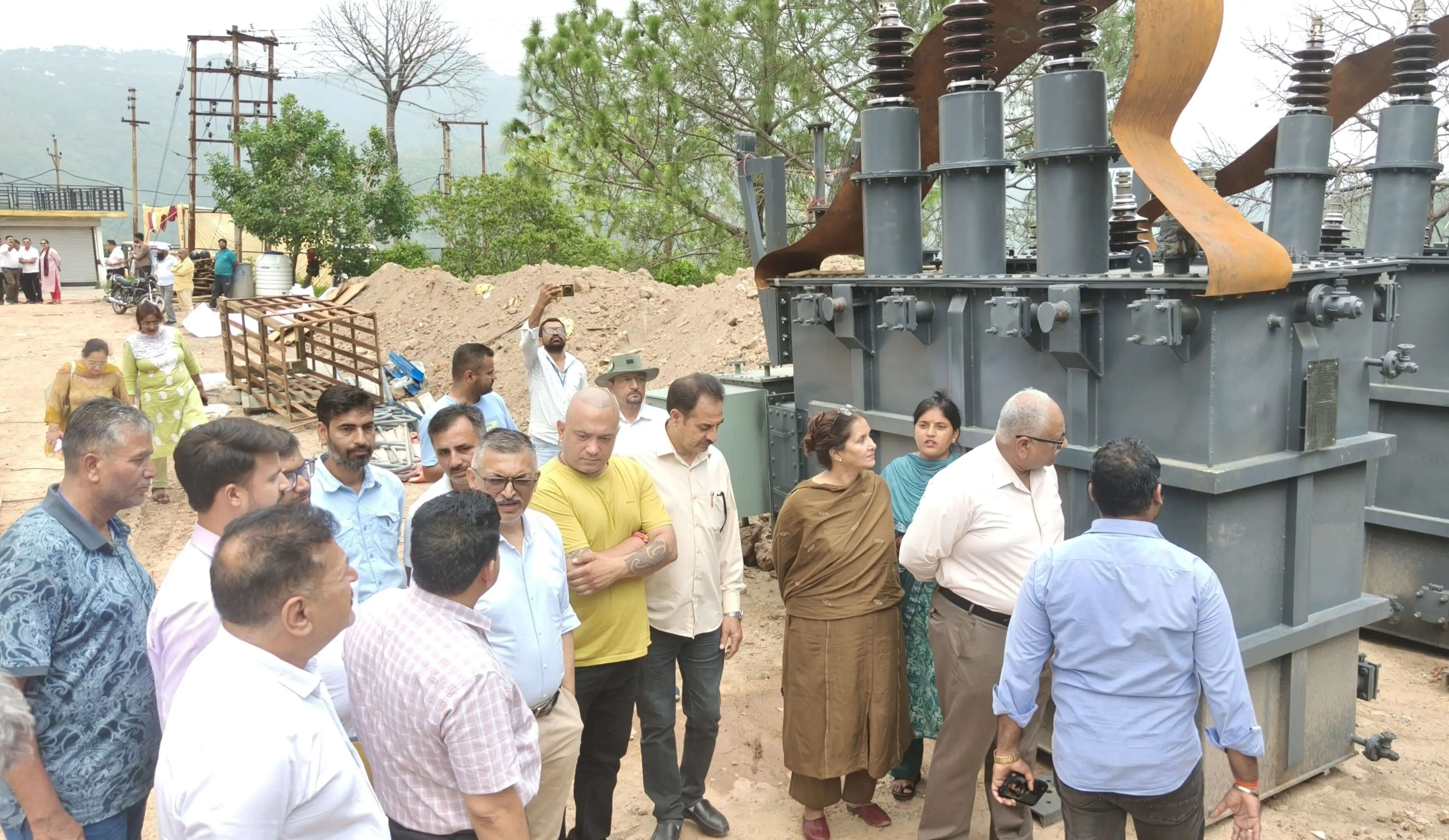 नाहन को जल्द मिलेगा बिजली के ओवर लोड से छुटकारा, विधायक ने किया निर्माणाधीन 33 क वी सब स्टेशन का निरीक्षण