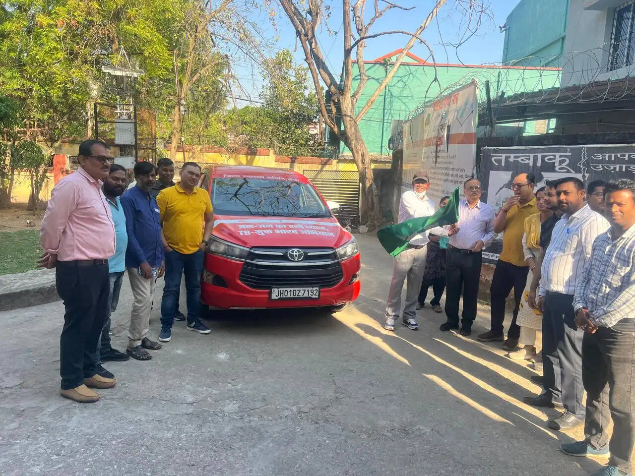 रांची में 100 दिन टीबी अभियान के तहत ब्रांडिंग वैन रवाना