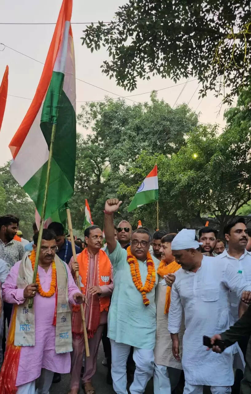 तिरंगा केवल झंडा नहीं बल्कि देश की आत्मा हमारी अस्मिता और गर्व का प्रतीक है : डॉ दिनेश शर्मा