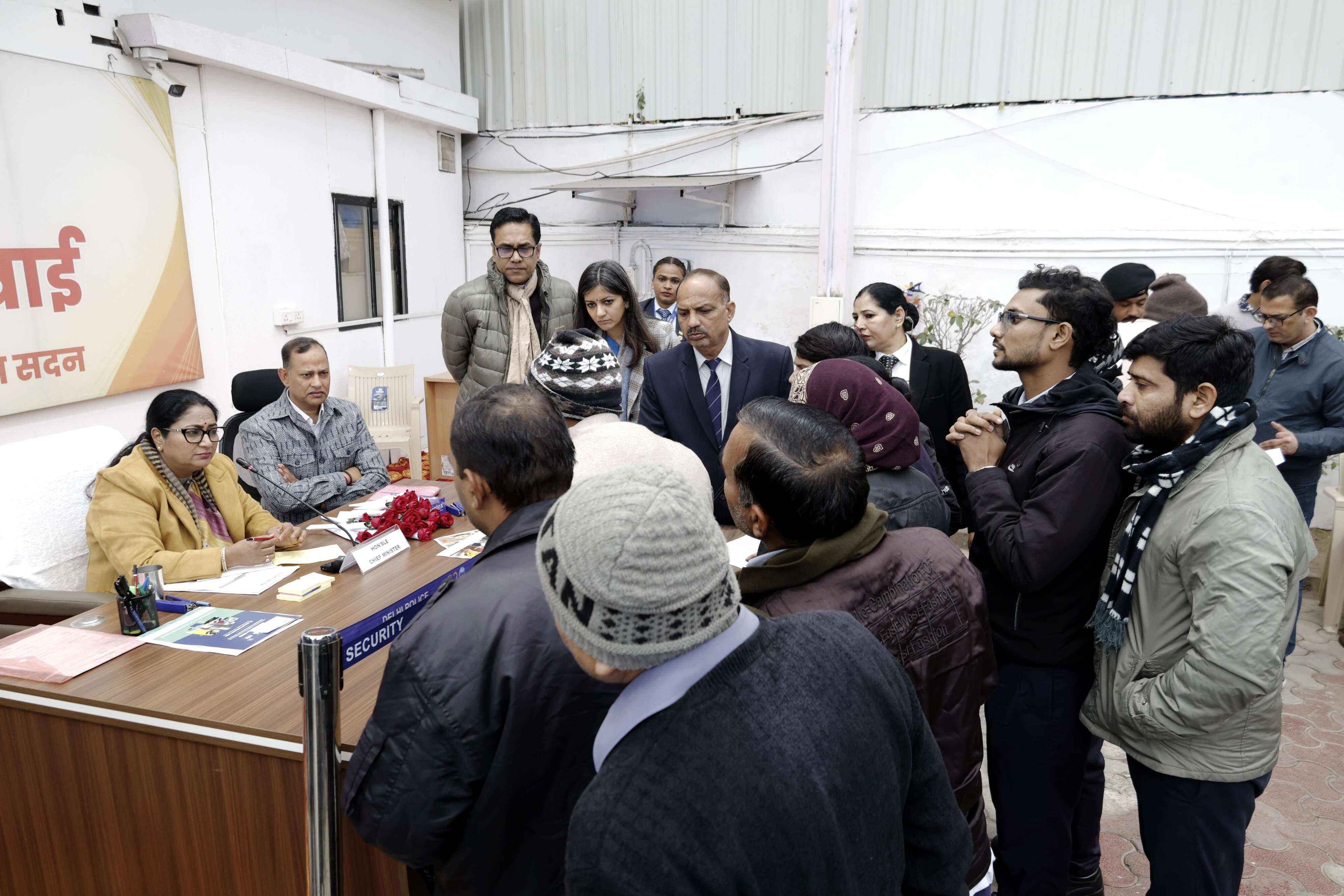 मुख्यमंत्री ने की जनसुनवाई, समस्याओं के समाधान के दिए निर्देश