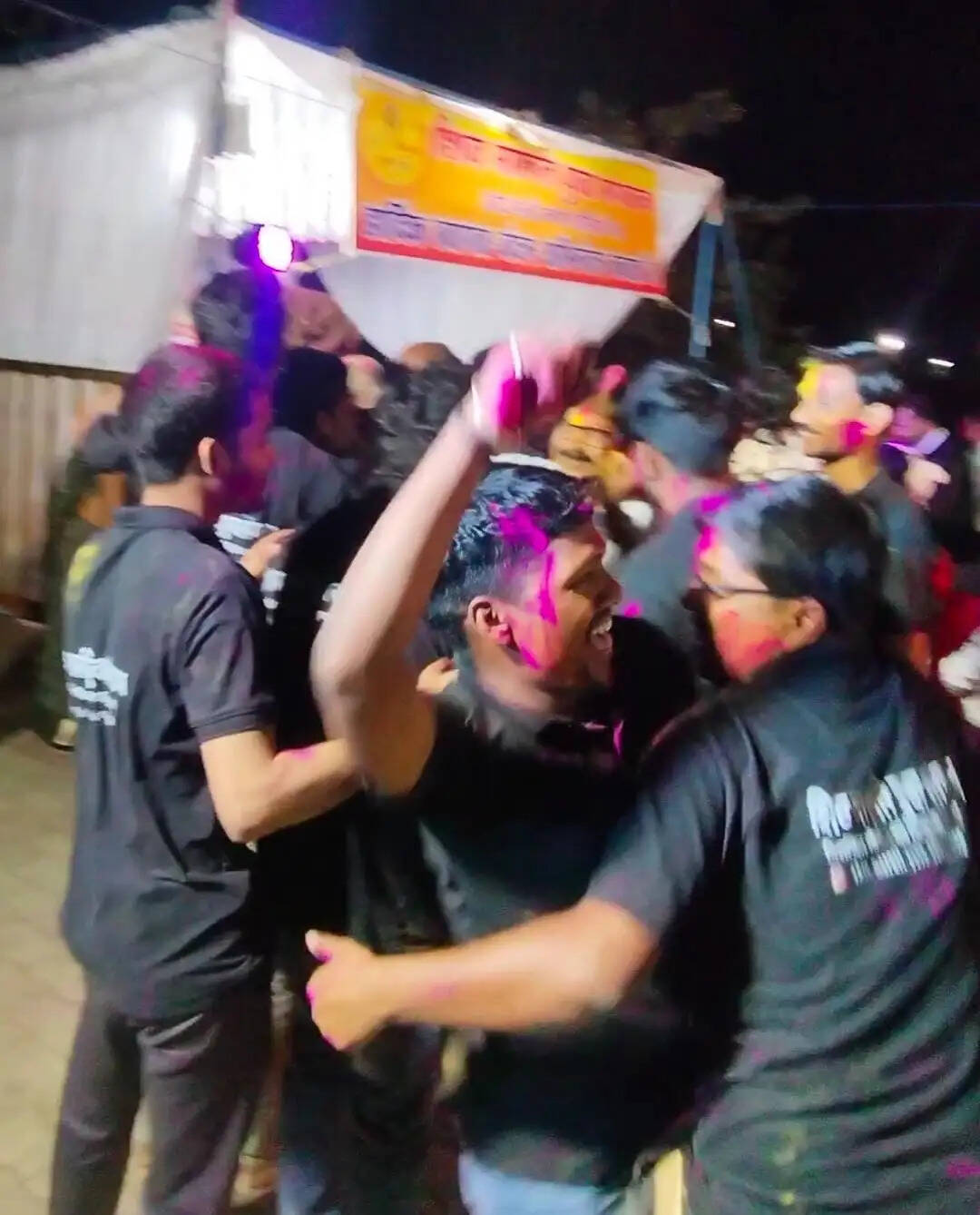 अनूपपुर: होली के रंग में पहले दिन चंद्रग्रहण का असर, गलियों में रंग गुलाल की नहीं रहीं बौछार