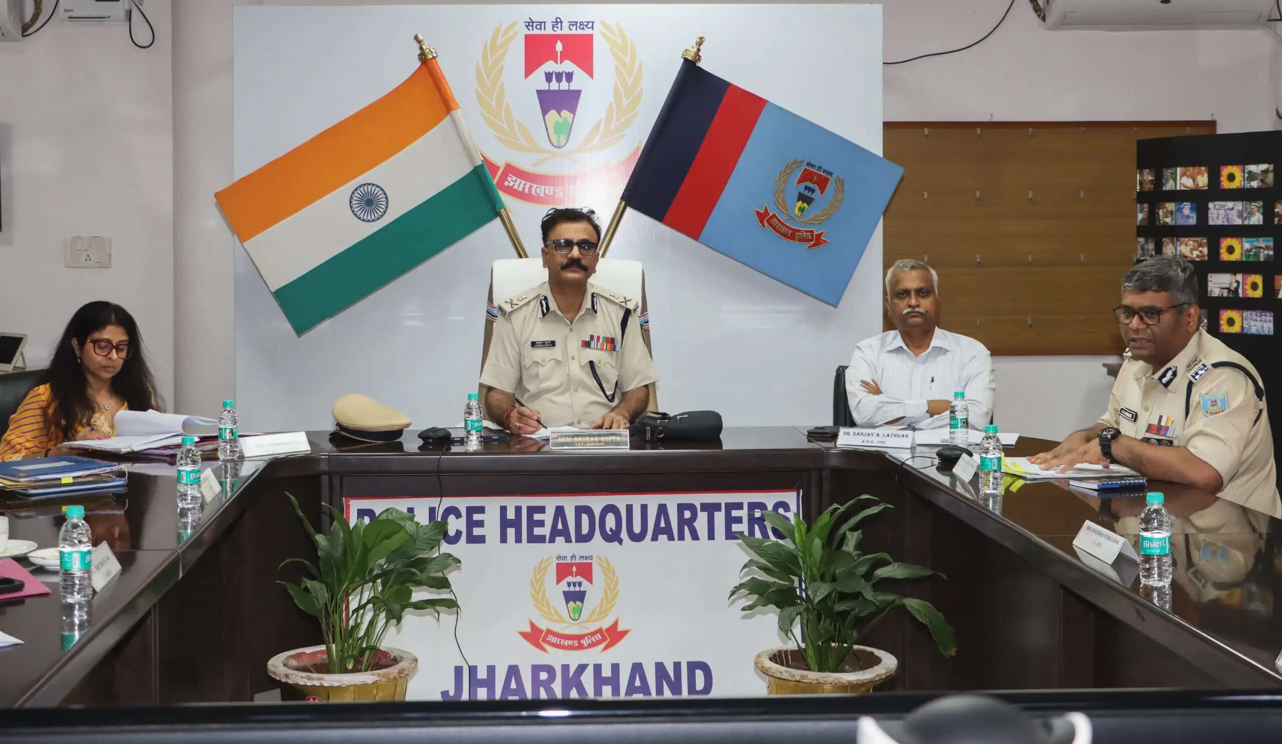 आईजी और डीआईजी अपने क्षेत्राधिकार में प्रतिनियुक्त वाहिनी का करेंगे निरीक्षण: डीजीपी