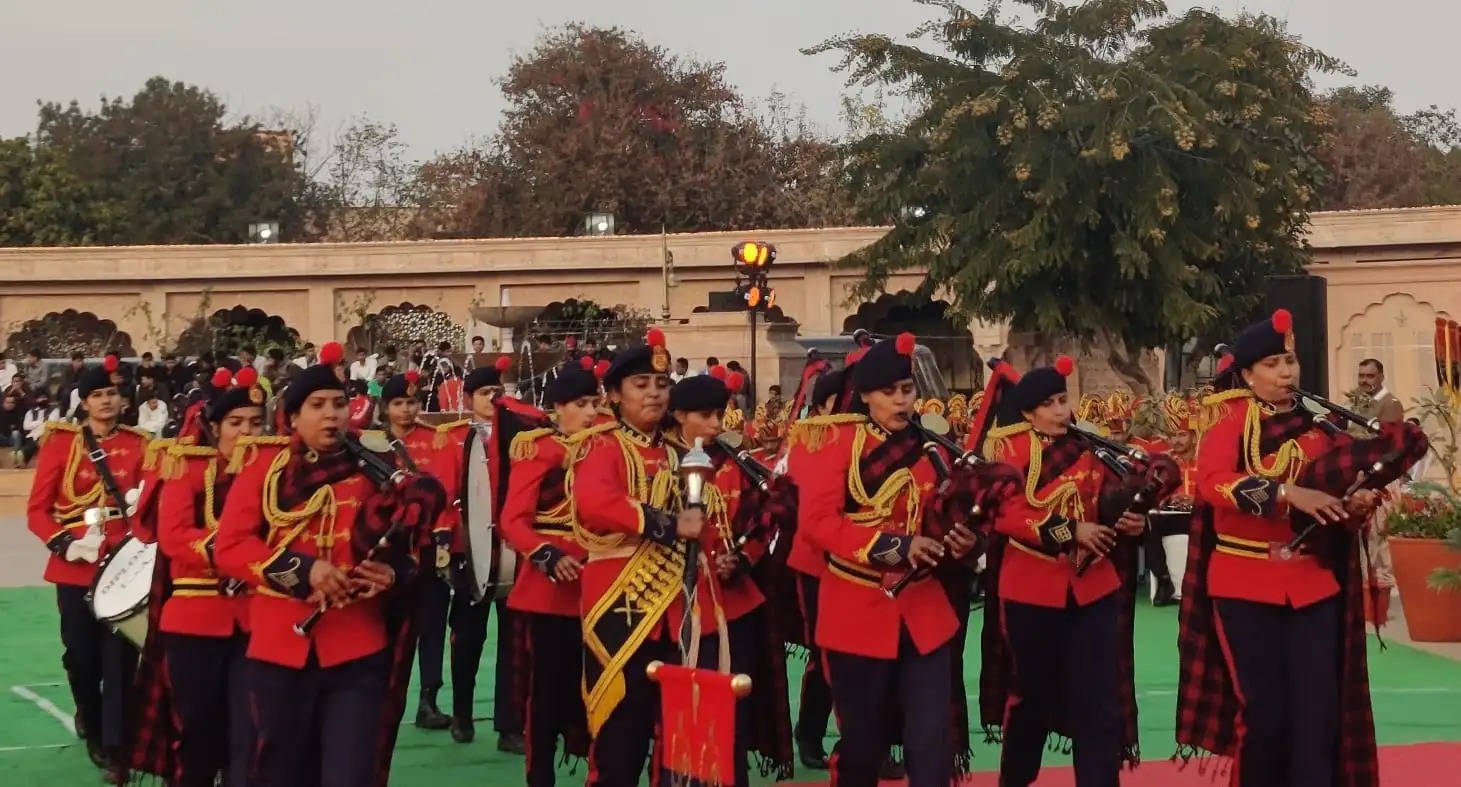 गणतंत्र दिवस समारोहः पूर्व संध्या पर आरएसी ने किया शहीद स्मारक पर बैंड वादन