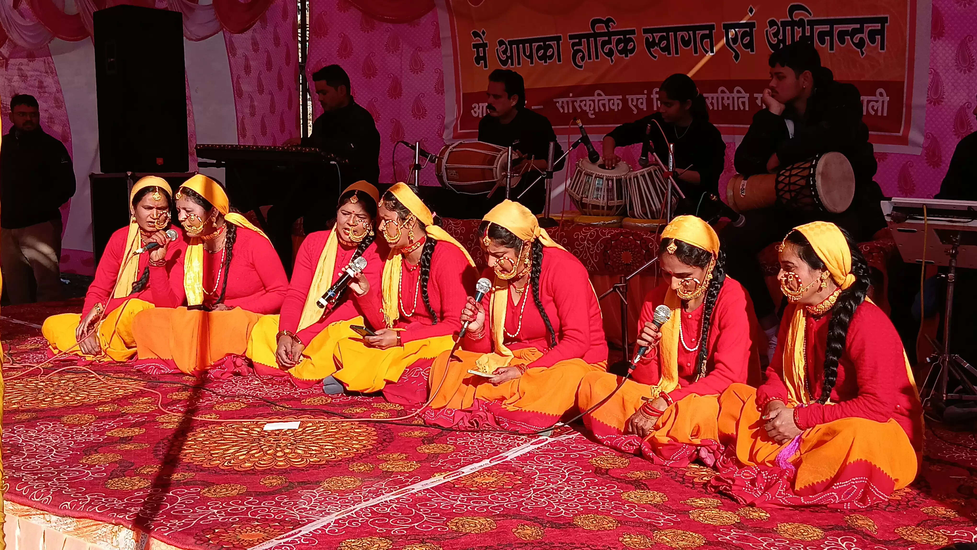 गगवाड़स्यूं महोत्सव में दी शानदार प्रस्तुतियां