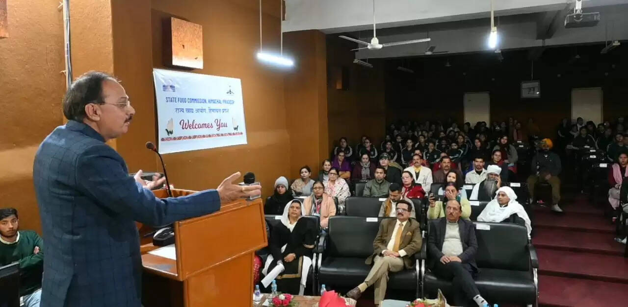 उद्योग मंत्री ने की इटरनल यूनिवर्सिटी बडू साहिब में हेल्थ थ्रू फूड सेमिनार की अध्यक्षता