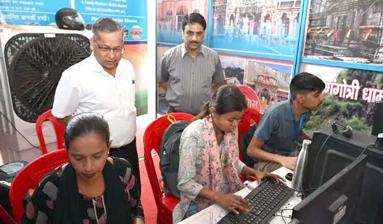 सिटी मजिस्ट्रेट ने किया चारधाम पंजीयन केंद्र का निरीक्षण, व्यवस्थाओं को लेकर प्रशासन सख्त