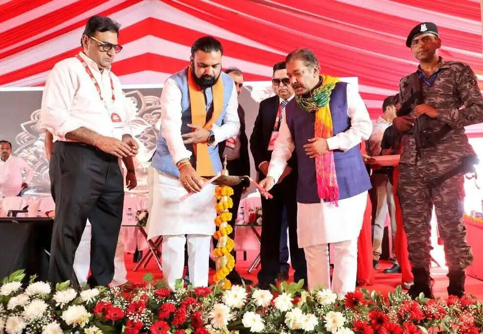 बक्सर में औद्योगिक विकास को नई रफ्तार: जेके सीमेंट और कोका-कोला प्लांट का शुभारंभ