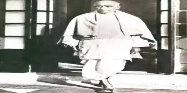 इतिहास के पन्नों में 15 दिसंबर : लौह पुरुष सरदार वल्लभ भाई पटेल की पुण्यतिथि