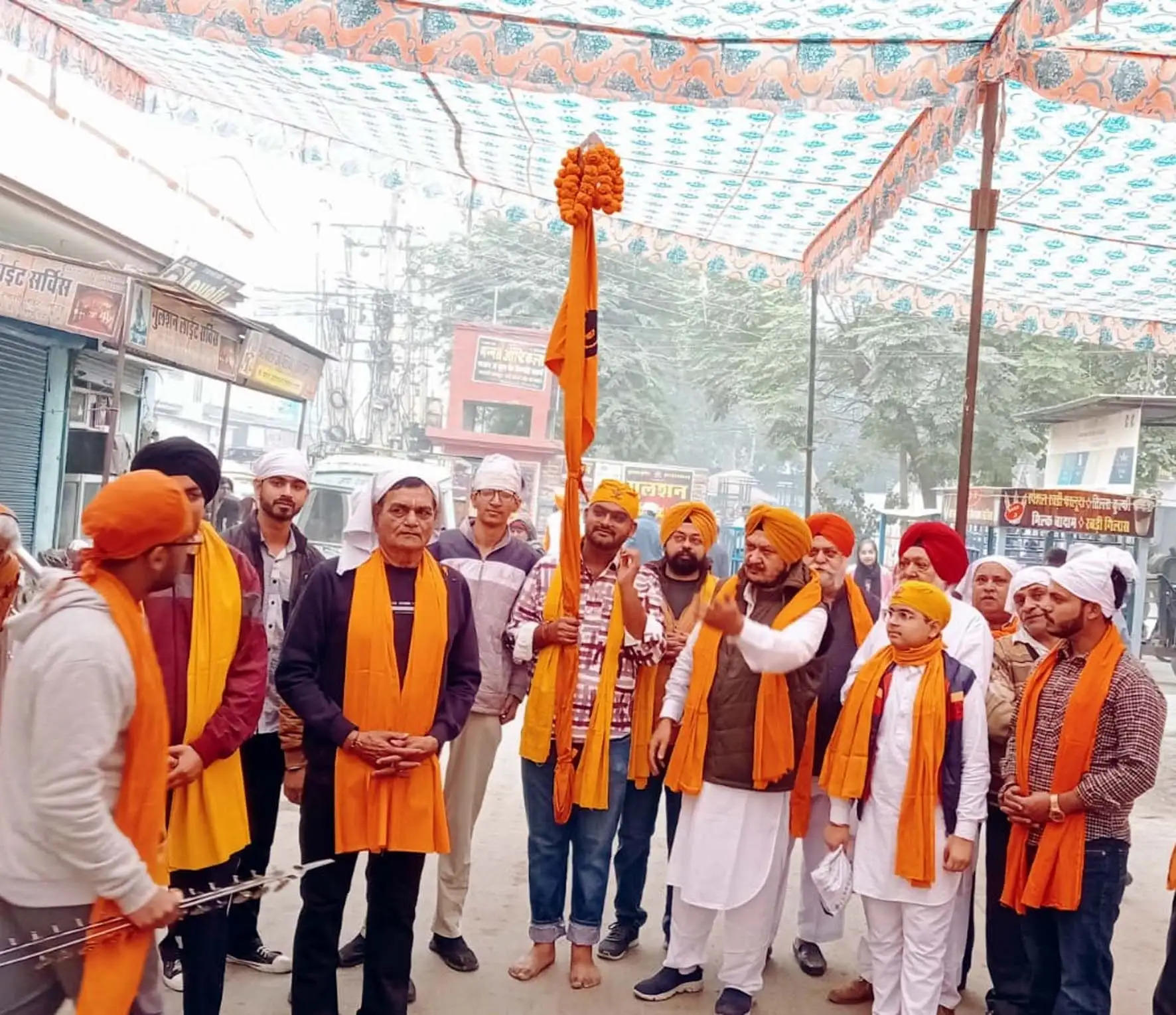 हिसार : श्री गुरु नानक देव जी के पावन प्रकाश पर्व पर नगर कीर्तन का आयोजन