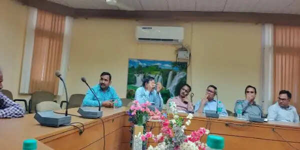 खजूर उत्पादन बढ़ाने के लिए गुणवत्तायुक्त प्लाटिंग मेटेरियल की समयबद्ध आपूर्ति करनी होगी सुनिश्चित