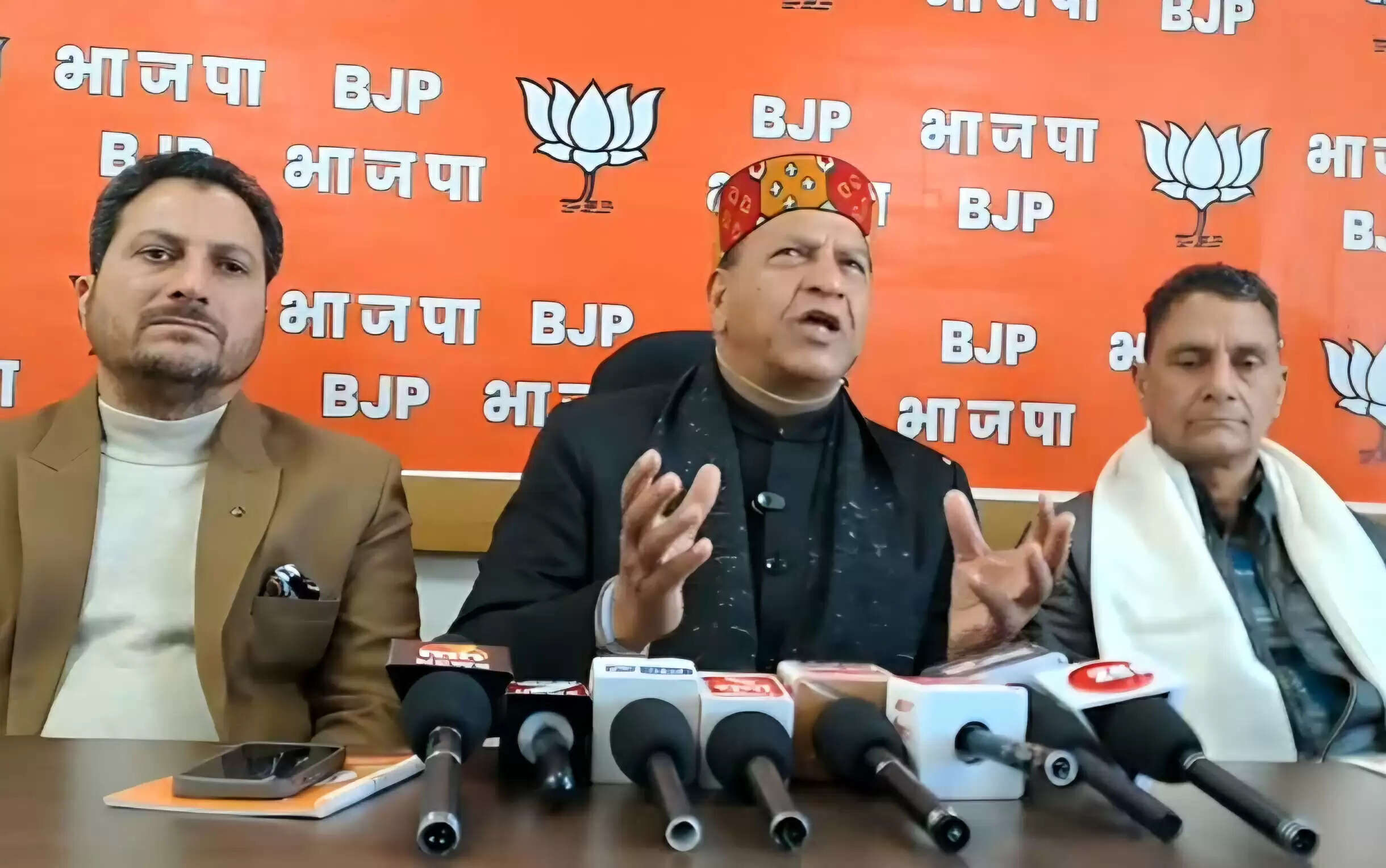 कांग्रेस सरकार में हिमाचल बना अराजकता का शिकार, गैंगवार और गोलाबारी ने कानून व्यवस्था की खोली पोल : डॉ. राजीव बिंदल